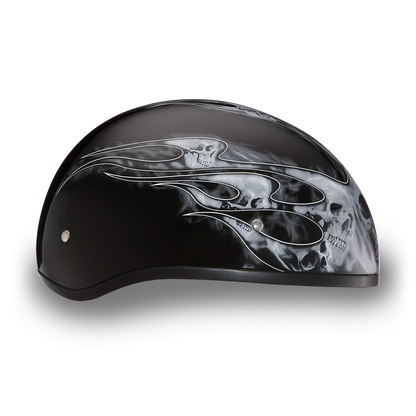 D6-SFS D.O.T. DAYTONA SKULL CAP - W/ SKULL FLAMES SILVER Helmets Daytona Helmets